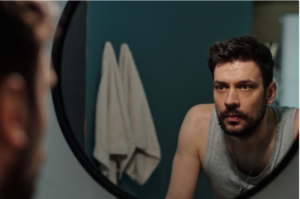 Read more about the article Sa 47 sam shvatio bolnu istinu: Jurio sam mlade žene, vršnjakinje ignorisao, a onda sam u ogledalu video pravi problem