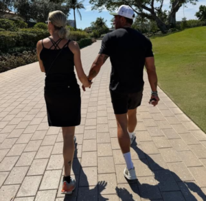 Read more about the article Od tragedije do veridbe: Ljubavna priča slavne teniserke šokirala svet – sve je počelo u najtežem trenutku njenog života