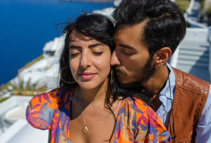 Read more about the article “Iza zatvorenih vrata svadbe o kojima svi šapuću: Tradicije koje i danas iznenađuju mnoge”